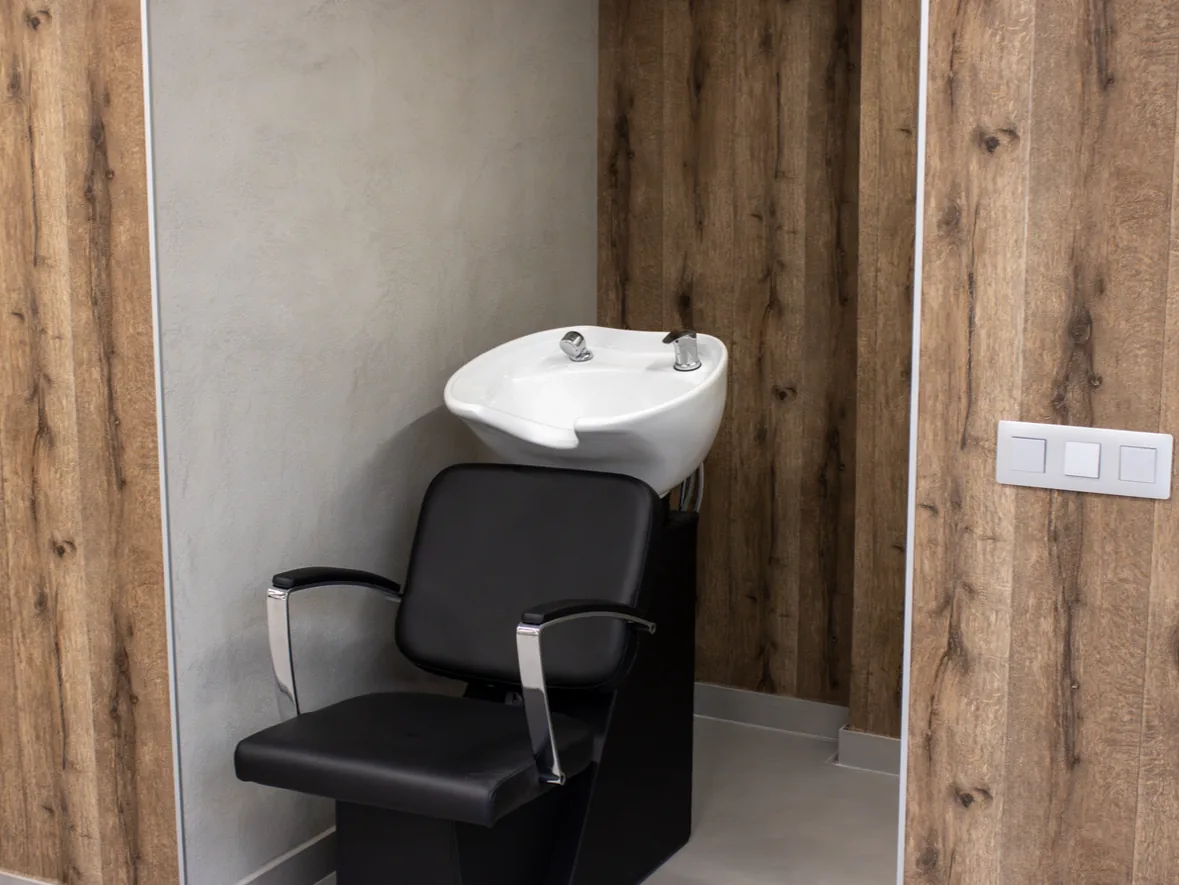 Interior de la barbería Orinete Barber en Vilafranca